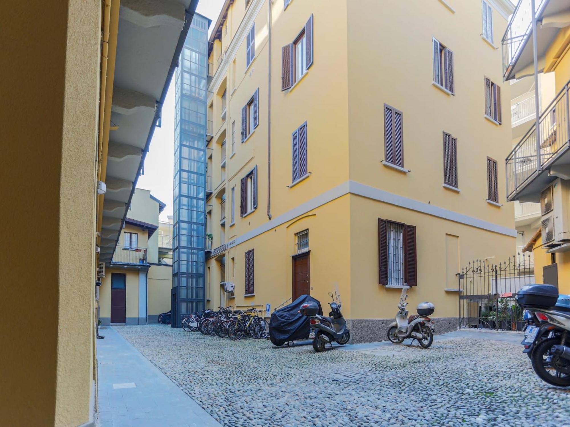 The Best Rent - Spacious Two Bedrooms Apartment Near Porta Romana Mediolan Zewnętrze zdjęcie
